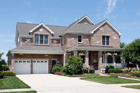 Preparing Your Lawn and Home Exterior for Summer Gatherings