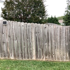 Wood-Fence-Cleaning-and-Restoration 1