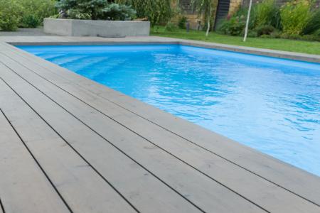 Pool Deck Cleaning